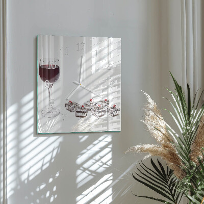 Firkantet vægur Et glas vin
