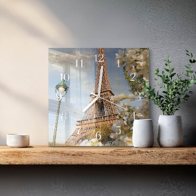 Glas ur Eiffeltårnet i Paris