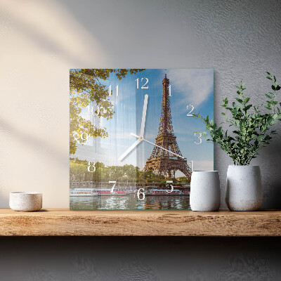 Glas ur Eiffeltårnet i Paris