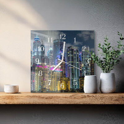 Glas ur By