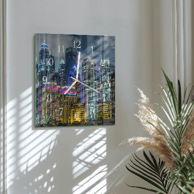 Glas ur By