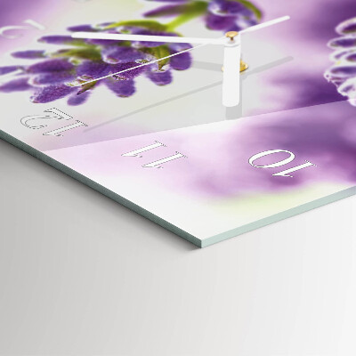 Glas ur Lavendel