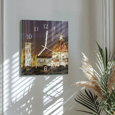 Firkantet vægur Basilikaen