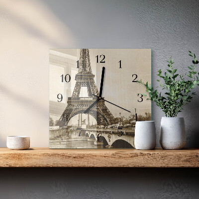 Glas vægur Paris