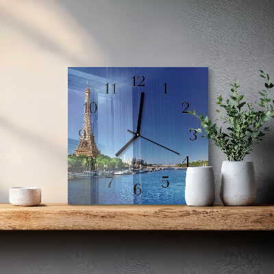 Glas vægur Paris' himmel