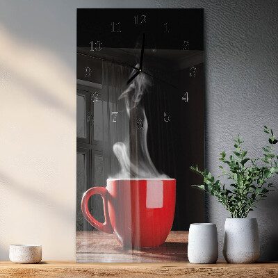Lodret glas vægur En kop kaffe