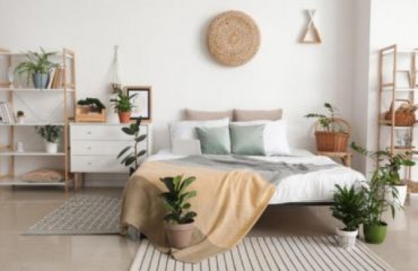 Hvordan forskønner du dit soveværelse? Kreative og praktiske ideer til et stilfuldt og hyggeligt rum
