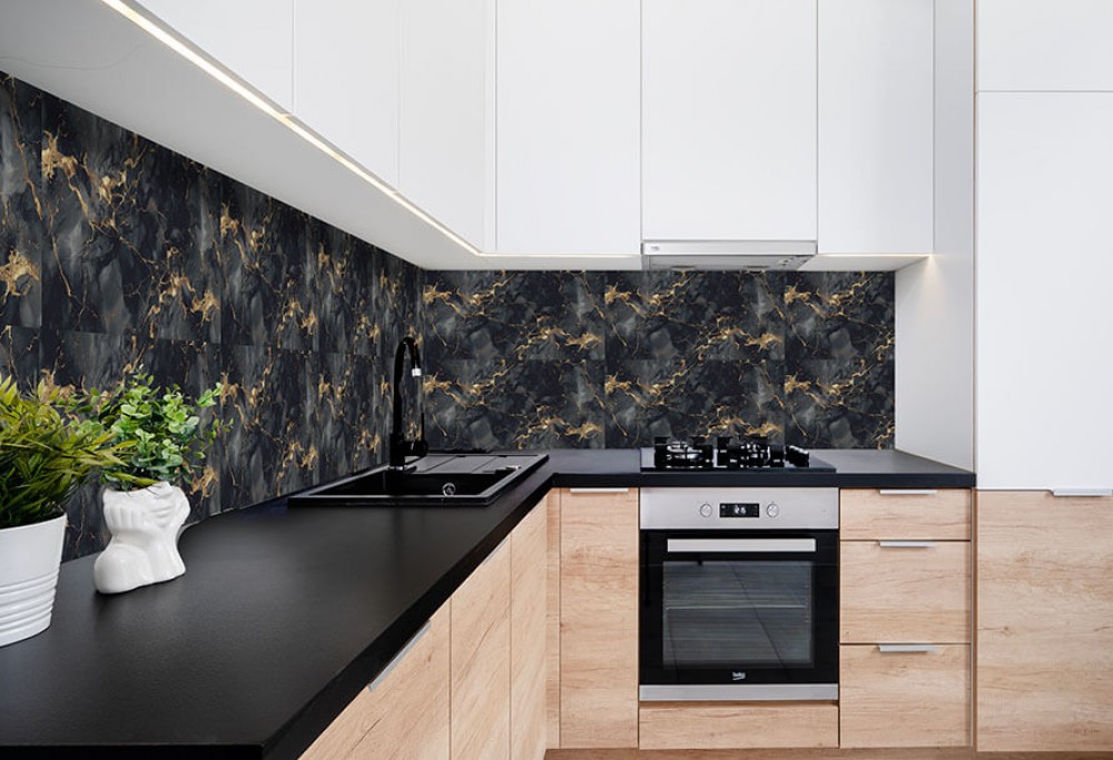 Væggen i køkkenet uden renovering